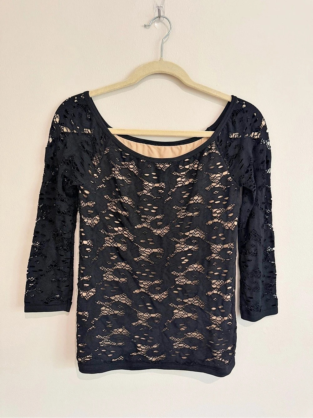 Guess Lace Lined Stretch Long Sleeve Black Top Size Medium